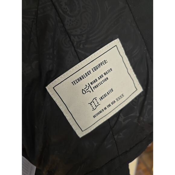 Ariat Crius Black Insulated Wind Water Resistant Jacket Womens Logo Size Medium - Picture 6 of 9